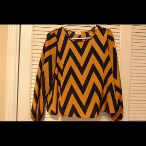 💰3 for $20💰 Audrey 3+1 open back blouse